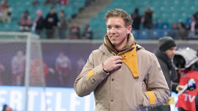 Hoffenheims Trainer Julian Nagelsmann hält das Kriterium "Vergrößerung der Körperfläche" nicht für geeignet. Hoffenheims Trainer Julian Nagelsmann hält das Kriterium "Vergrößerung der Körperfläche" nicht für geeignet.