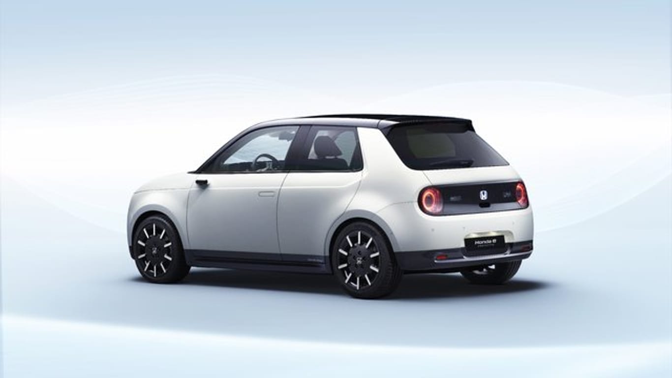 Der noch namenlose neue E-Honda soll als seriennaher Prototyp im März auf dem Genfer Autosalon vorgestellt werden.