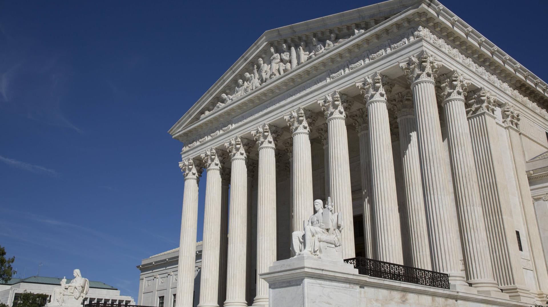 Oberstes US-Gerichtsgebäude, Washington D.C.: Das Gericht hatte in früheren Urteilen bereits die Hinrichtung von Häftlingen mit Schizophrenie oder Psychosen verboten. Oberstes US-Gerichtsgebäude, Washington D.C.: Das Gericht hatte in früheren Urteilen bereits die Hinrichtung von Häftlingen mit Schizophrenie oder Psychosen verboten.