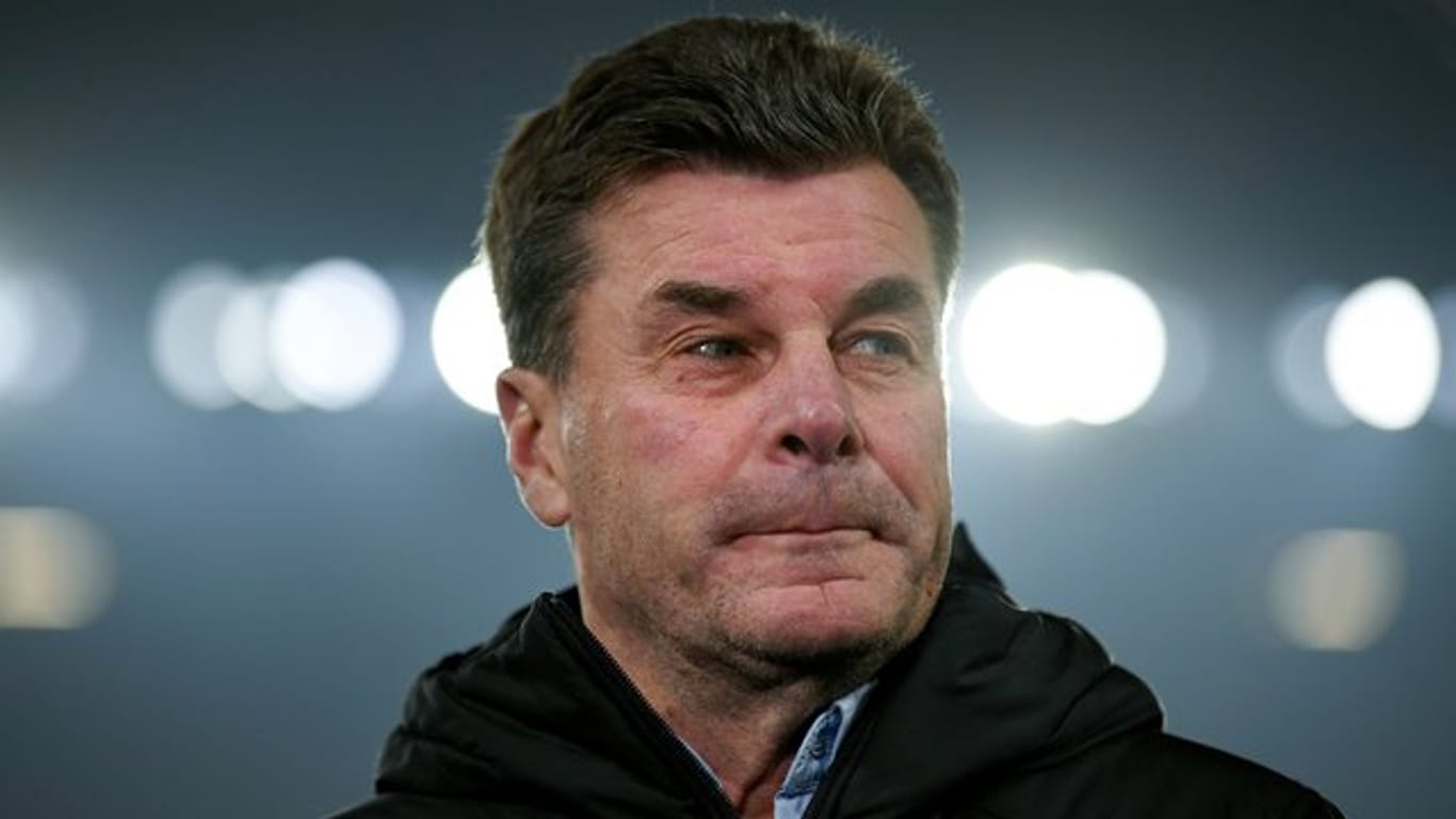 Borussia-Trainer Dieter Hecking geht selbstbewusst in das Duell mit den Bayern.