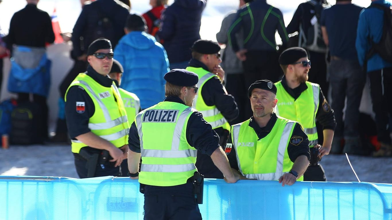 Im Einsatz: Die österreichische Polizei bei der nordischen Ski-WM in Seefeld.
