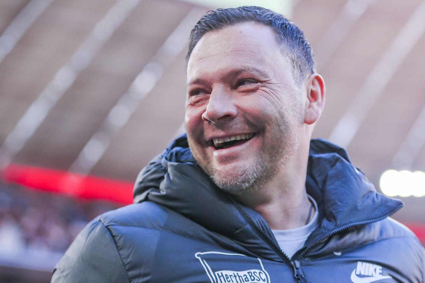 Zeigte sich auf der Pressekonferenz gut gelaunt: Pal Dardai.