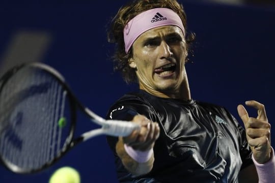 Druckvolles Spiel: Alexander Zverev zieht ins Halbfinale ein.