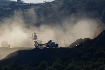 In dem Bericht heißt es, dass nicht der Sturz des Zweijährigen, sondern der Einsatz der Rettungskräfte für den Tod des Kindes verantwortlich sein könnte.