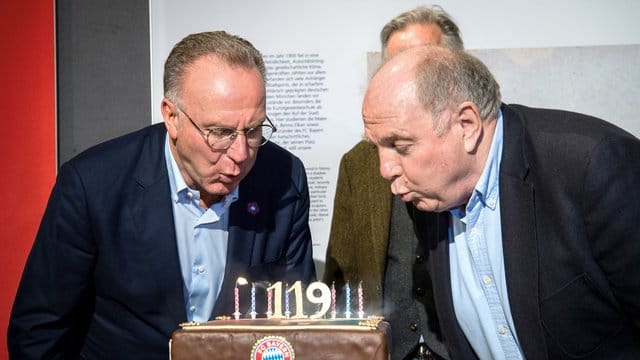 2019 feiert der FC Bayern München seinen 119. 2019 feiert der FC Bayern München seinen 119.