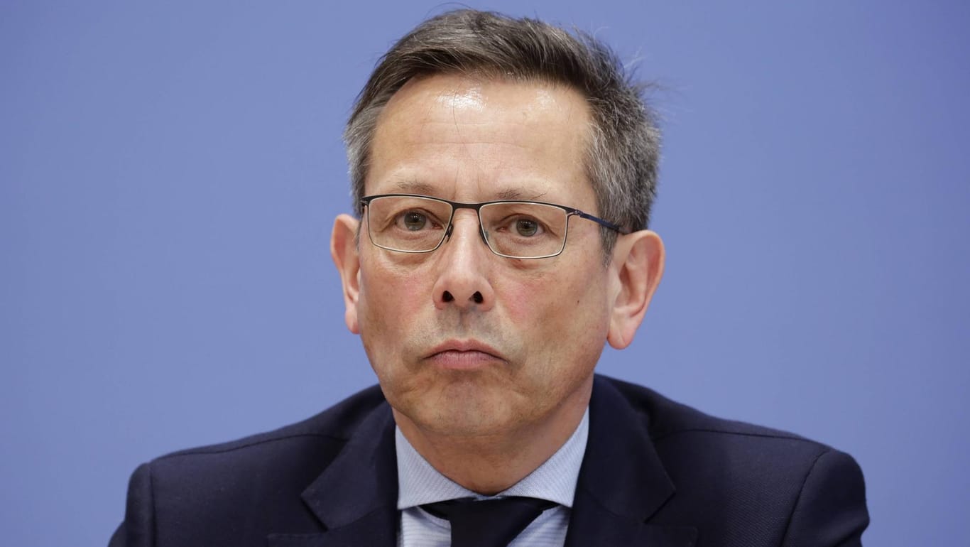 Johannes-Wilhelm Rörig: Der Beauftragte der Bundesregierung fordert bessere Prävention.
