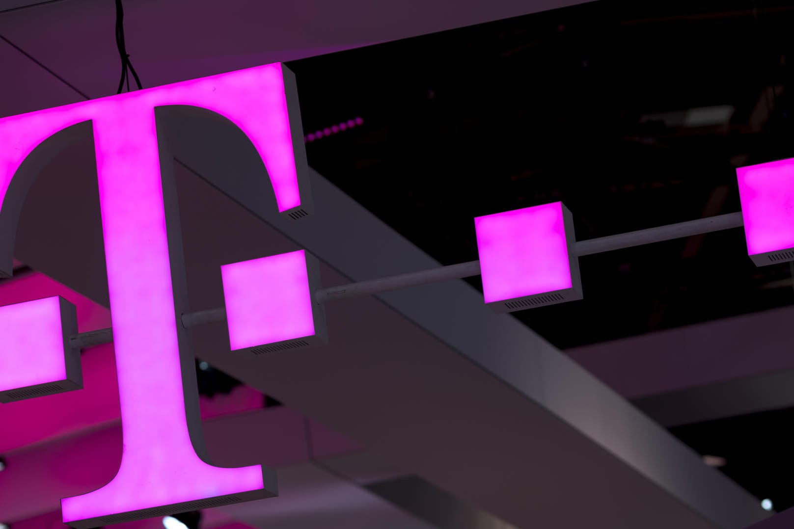 Das Logo der Deutschen Telekom (Symbolbild): Kunden des Providers erhalten derzeit kostenlos zusätzliches Datenvolumen.