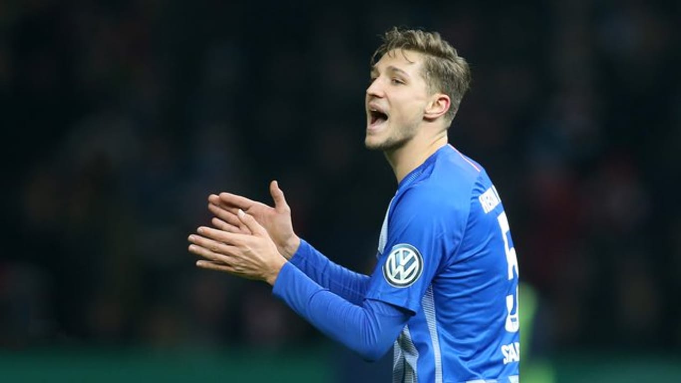 Niklas Stark setzte sich beim 2:1-Erfolg von Hertha BSC gegen den FSV Mainz mit einem Eigentor und dem Siegtreffer in Szene.