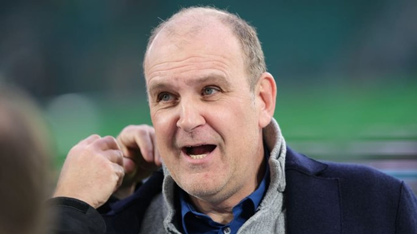 Wolfsburgs Geschäftsführer Sport Jörg Schmadtke entschuldigt sich für die Aussagen über Labbadia.