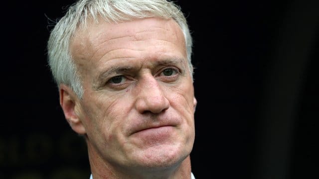 Frankreichs Weltmeister-Trainer Didier Deschamps bewertet die Arbeit von Thomas Tuchel in Paris sehr positiv. Frankreichs Weltmeister-Trainer Didier Deschamps bewertet die Arbeit von Thomas Tuchel in Paris sehr positiv.