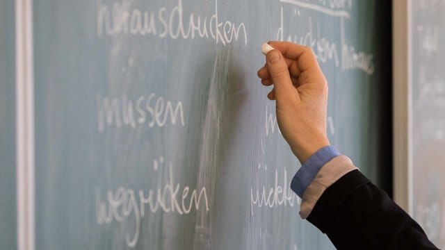 Es gibt bei Beamten deutlichen Einkommensunterschiede zwischen den Bundesländern. Es gibt bei Beamten deutlichen Einkommensunterschiede zwischen den Bundesländern.