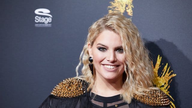 Angelina Kirsch bei der Deutschland-Premiere des Musicals "Tina - Das Tina Turner Musical" in Hamburg. Angelina Kirsch bei der Deutschland-Premiere des Musicals "Tina - Das Tina Turner Musical" in Hamburg.