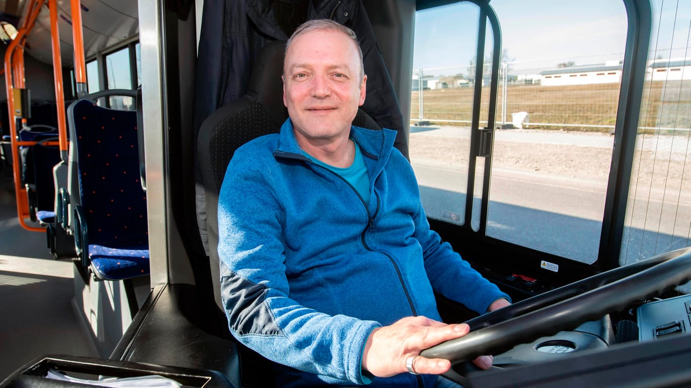 Busfahrer: Igor Eisenbarth ist seit 23 Jahren Busfahrer.