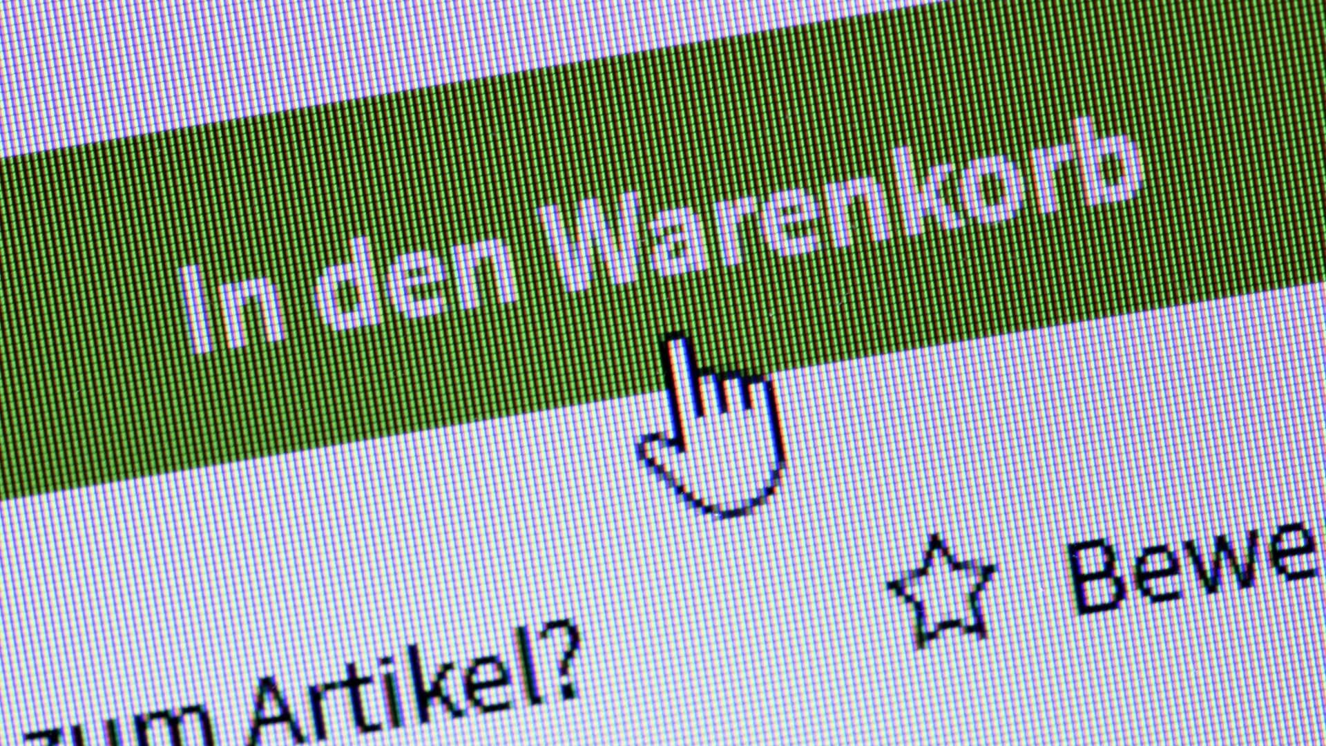 Mauszeiger über einen Warenkorb-Button: Null-Euro-Schnäppchen in Online-Shops können mitunter teuer werden.