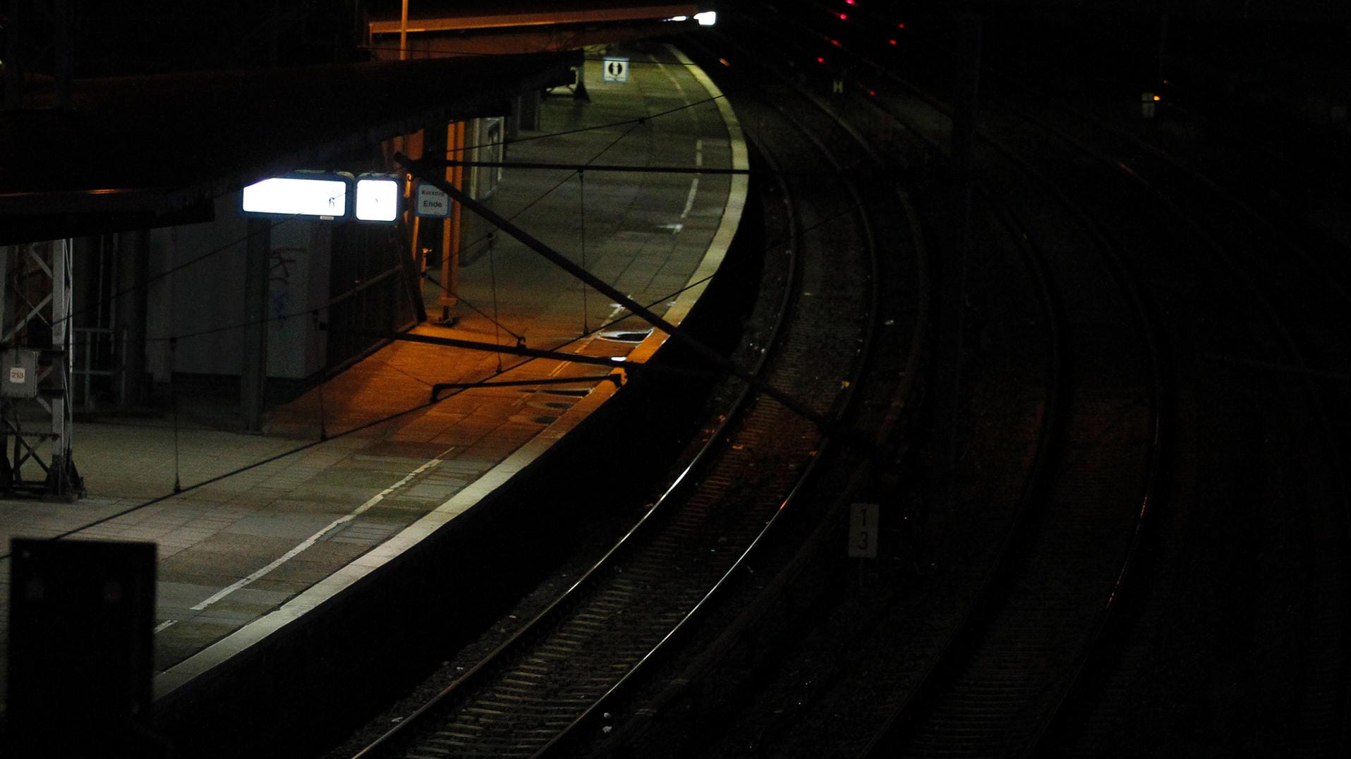 Berliner Bahn-Station (Symbolbild): Auch die S-Bahn war vom Stromausfall betroffen.