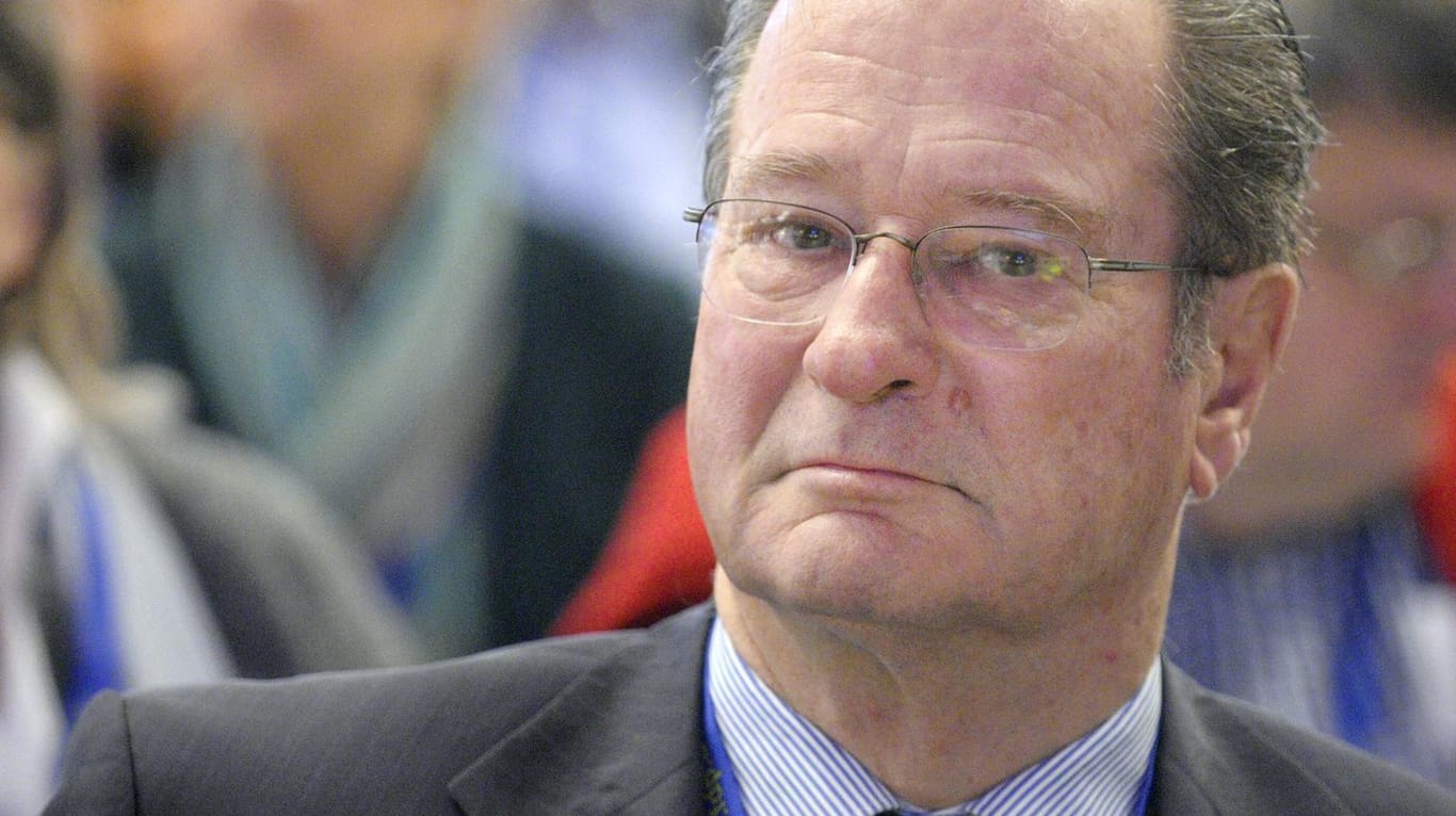Der ehemalige Außenminister Klaus Kinkel ist tot: Der FDP-Politiker starb im Alter von 82 Jahren.