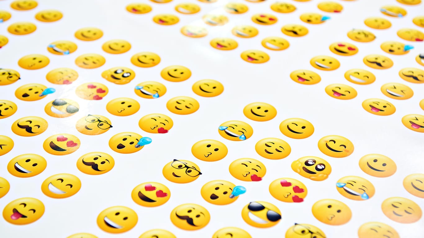 Verschiedene Smileys (Symbolbild): Für 2019 wurden 230 neue Emojis angekündigt.