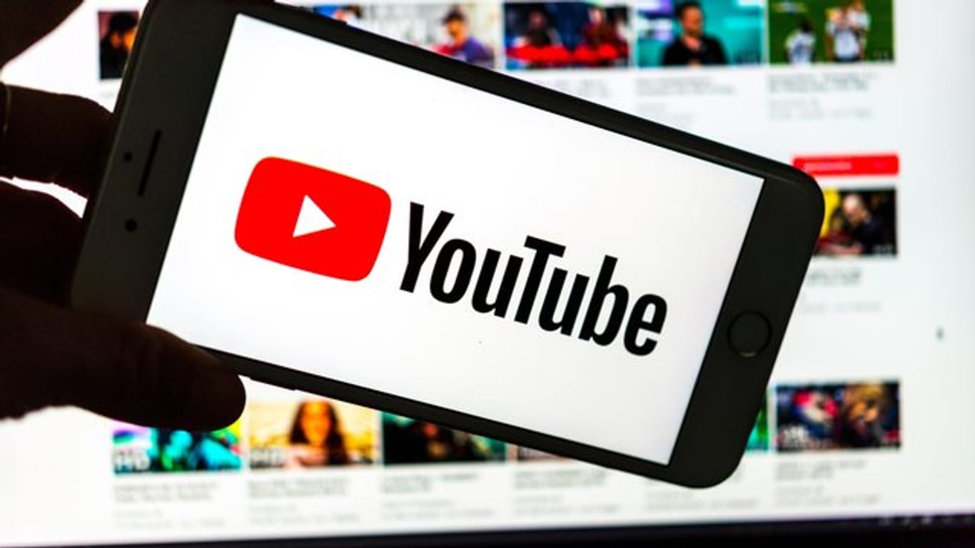 Kritiker fürchten, dass Plattformen wie Youtube den Vorgaben nur nachkommen können, wenn sie Upload-Filter einsetzen.