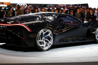 Bugatti La Voiture Noire: Das Einzelstück basiert auf dem Modell Chiron, erhielt aber eine eigenständige Form.