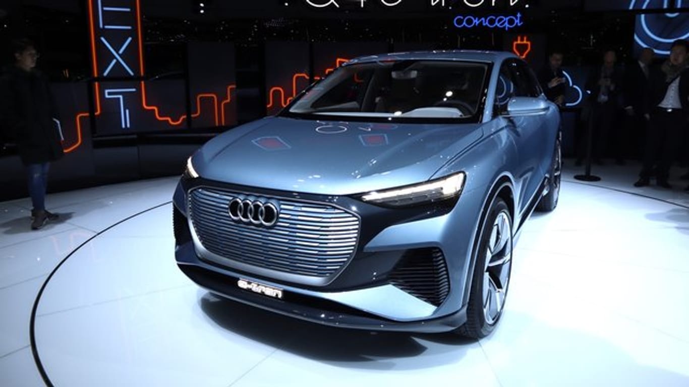 Für 2021 als Serienmodell geplant: Der Crossover Audi Q4 e-tron, in Genf noch mit dem Zusatz "concept" versehen.