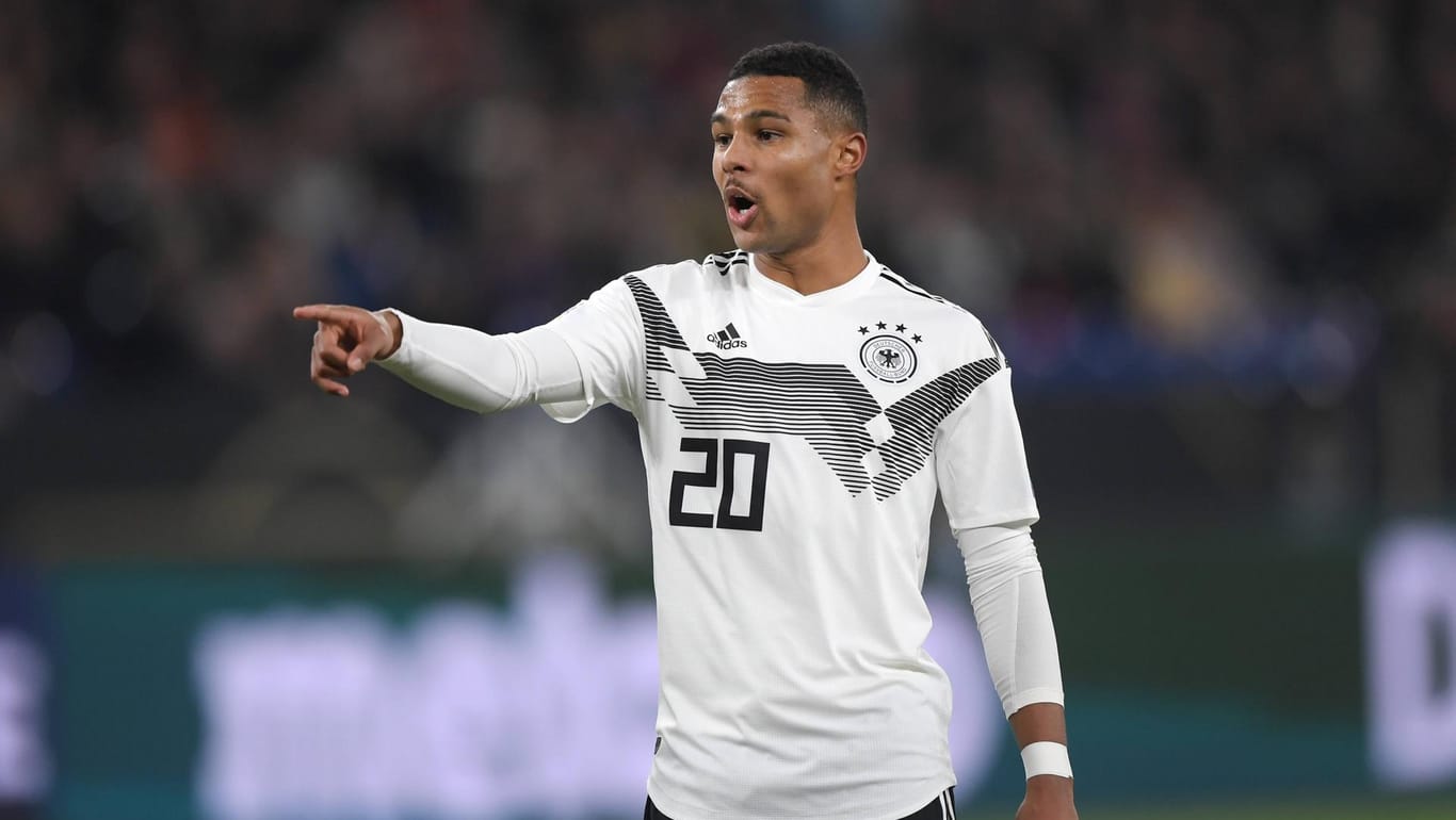 Serge Gnabry dürfte künftig eine wichtigere Rolle in der deutschen Nationalmannschaft einnehmen. Er spielt für den FC Bayern München und ist laut transfermarkt.de 40 Millionen Euro wert.