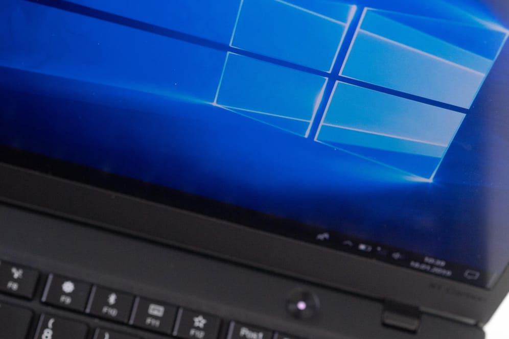 Ein Rechner mit Windows 10: Ein Update für das Betriebssystem soll die Leistung verbessern.
