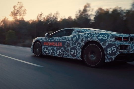Alltagstauglicher Flitzer: McLaren stellt seinen Sportwagen einen Gran Turismo zur Seite.