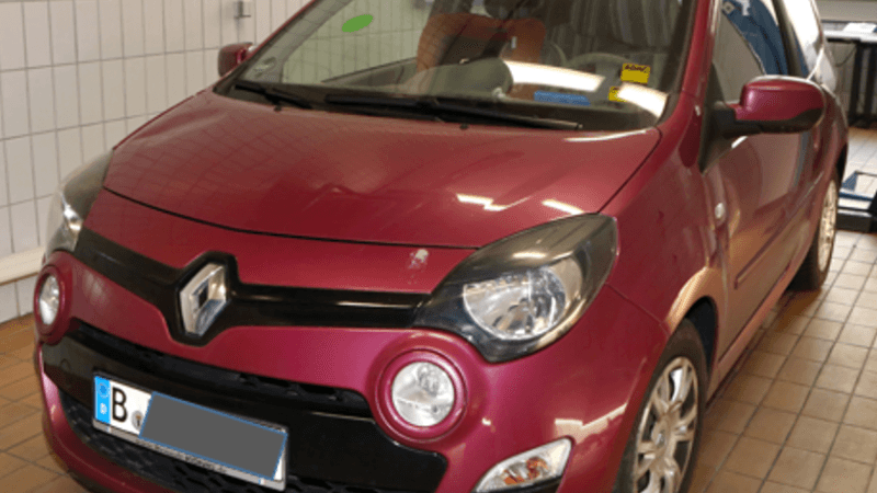 Der himbeerrote Twingo, in dem der Schwager am Tag des Verschwindens unterwegs gewesen war.