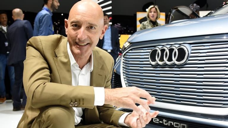 Paolo Tumminelli ist vom Frontgrill des Audi Q4 e-tron concept eher irritiert.