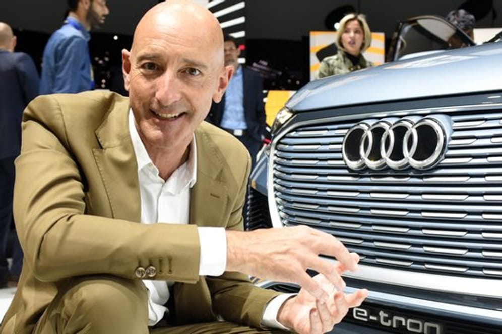 Paolo Tumminelli ist vom Frontgrill des Audi Q4 e-tron concept eher irritiert.