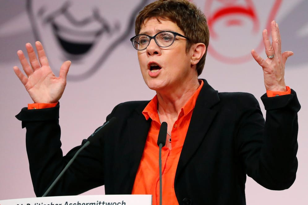 Annegret Kramp-Karrenbauer: Die CDU-Vorsitzende spricht auf dem Politischen Aschermittwoch der CDU in Demmin.