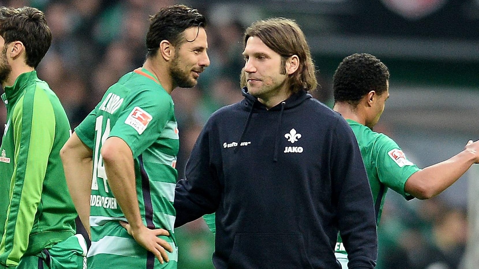 Erst Teamkollegen, dann Spieler und Trainer: Claudio Pizarro (l.) und Torsten Frings.