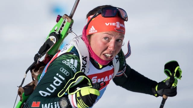 Doppel-Olympiasiegerin Laura Dahlmeier geht heute mit der deutschen Mixedstaffel auf Medaillenjagd.