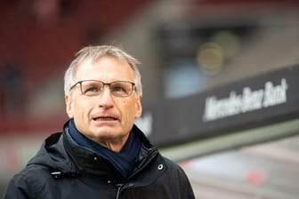 Michael Reschke, ehemaliger Sportvorstand des VfB, verteidigt die von ihm durchgeführten Sommer-Transfers.
