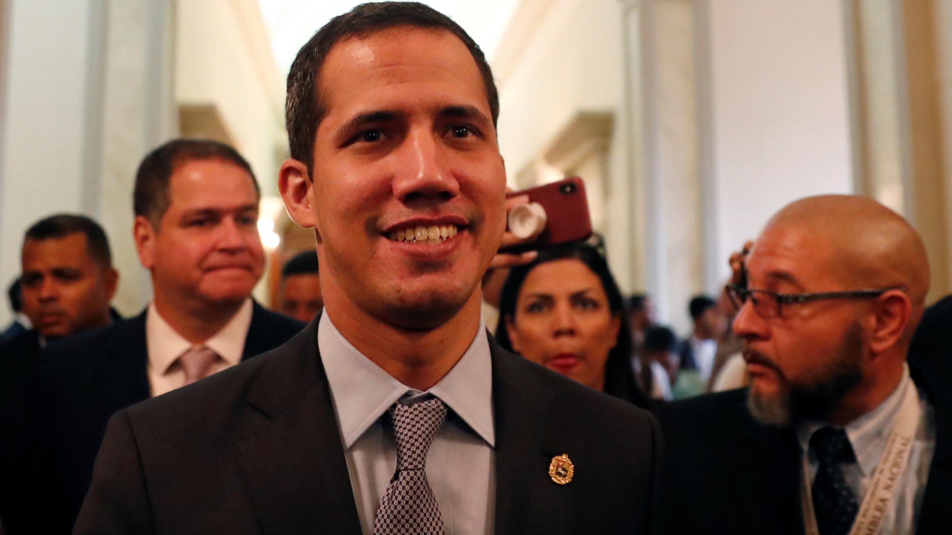 Venezuela Oppositionsführer Juan Guaido: "Maduro will der Öffentlichkeit vortäuschen, dass er noch über Macht verfügt, indem er einen Botschafter ausweist."