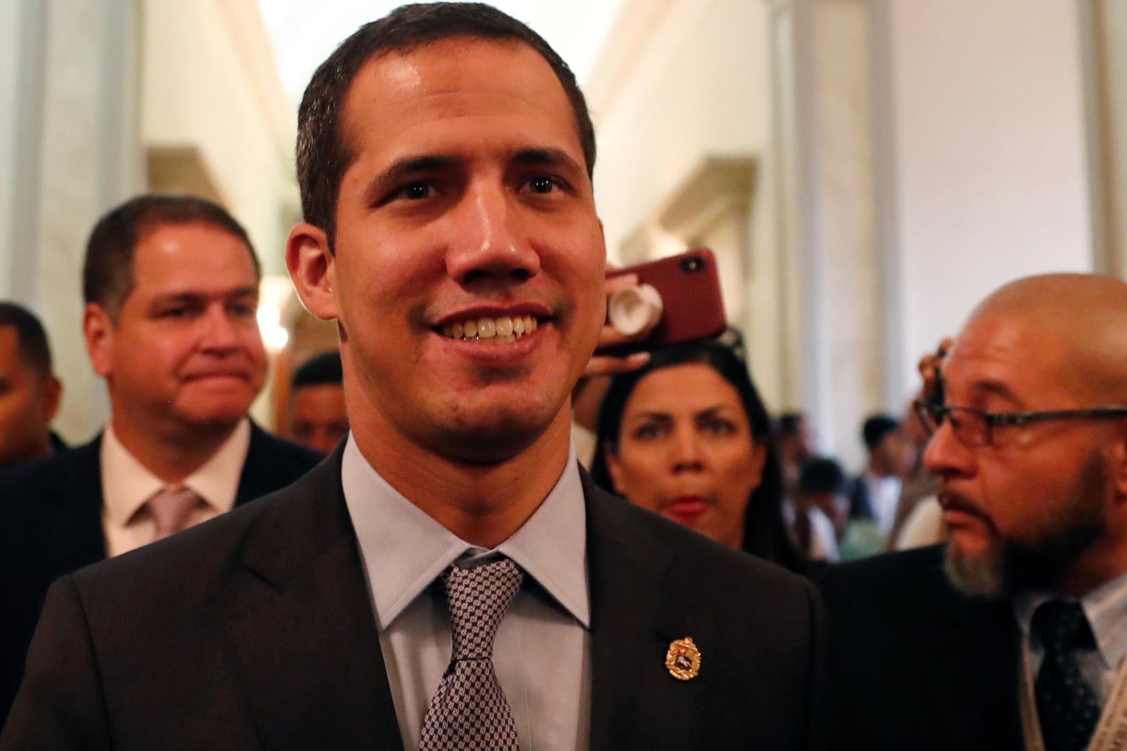 Venezuela Oppositionsführer Juan Guaido: "Maduro will der Öffentlichkeit vortäuschen, dass er noch über Macht verfügt, indem er einen Botschafter ausweist."