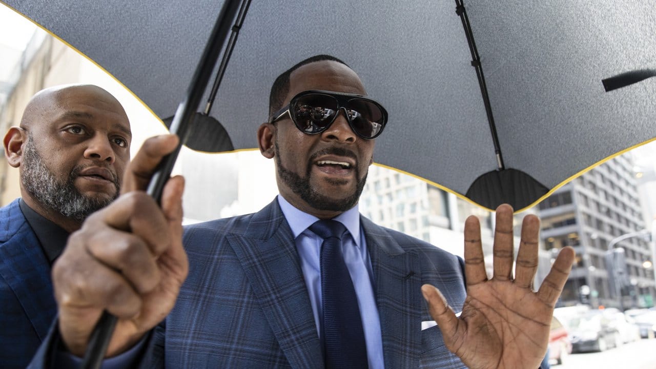 R. Kelly: Gegen den Musiker liegen Missbrauchsvorwürfe vor.