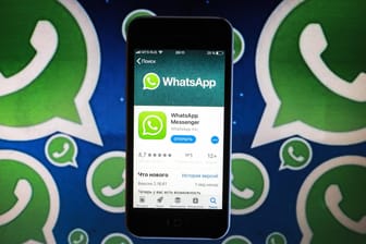 WhatsApp im App Store: Der Messenger geht gegen App-Klone vor.