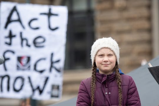 Sie ist erst 16 Jahre alt - aber wohl kaum eine andere Schwedin macht derzeit so viel von sich reden wie die Klimaaktivistin Greta Thunberg.