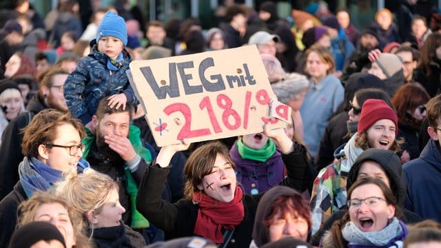 Leipziger Demo zum Internationalen Frauentag