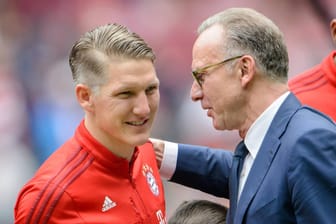 Bastian Schweinsteiger (l.) und Karl-Heinz Rummenigge: Kehrt der 2014er-Weltmeister zum FC Bayern zurück?