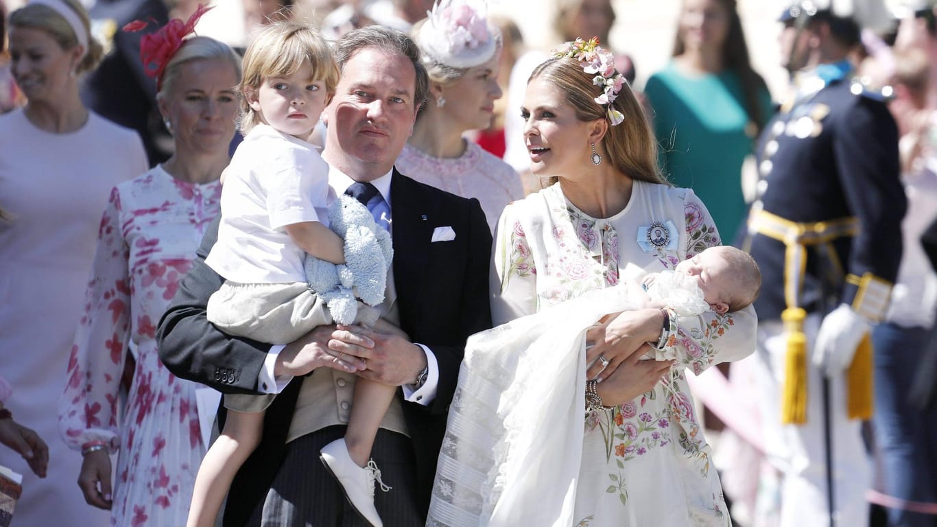 Im letzten Jahr: Christopher O Neill und Prinzessin Madeleine mit Prinz Nicolas bei der Taufe von Prinzessin Adrienne.