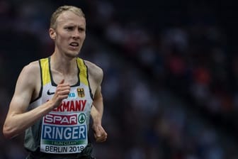 Richard Ringer ist bei den deutschen Cross-Meisterschaften ein Doppelsieg gelungen.