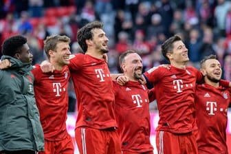 Die Bayern haben die Tabellenführung übernommen.