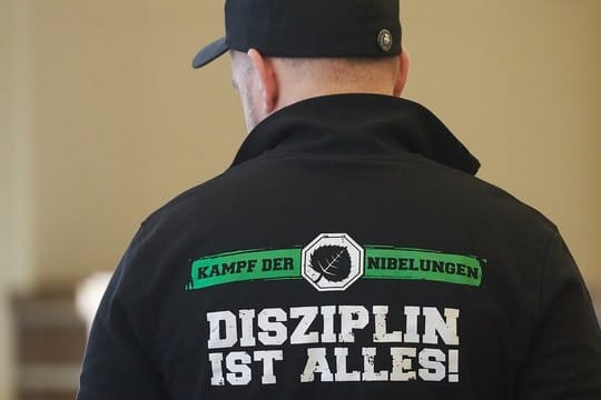 In den vergangenen Jahren haben sich Verfassungsschutz zufolge vor allem in Ostdeutschland rechte Kampfsportgruppen etabliert, die sich bei Veranstaltungen wie dem "Kampf der Nibelungen" treffen.