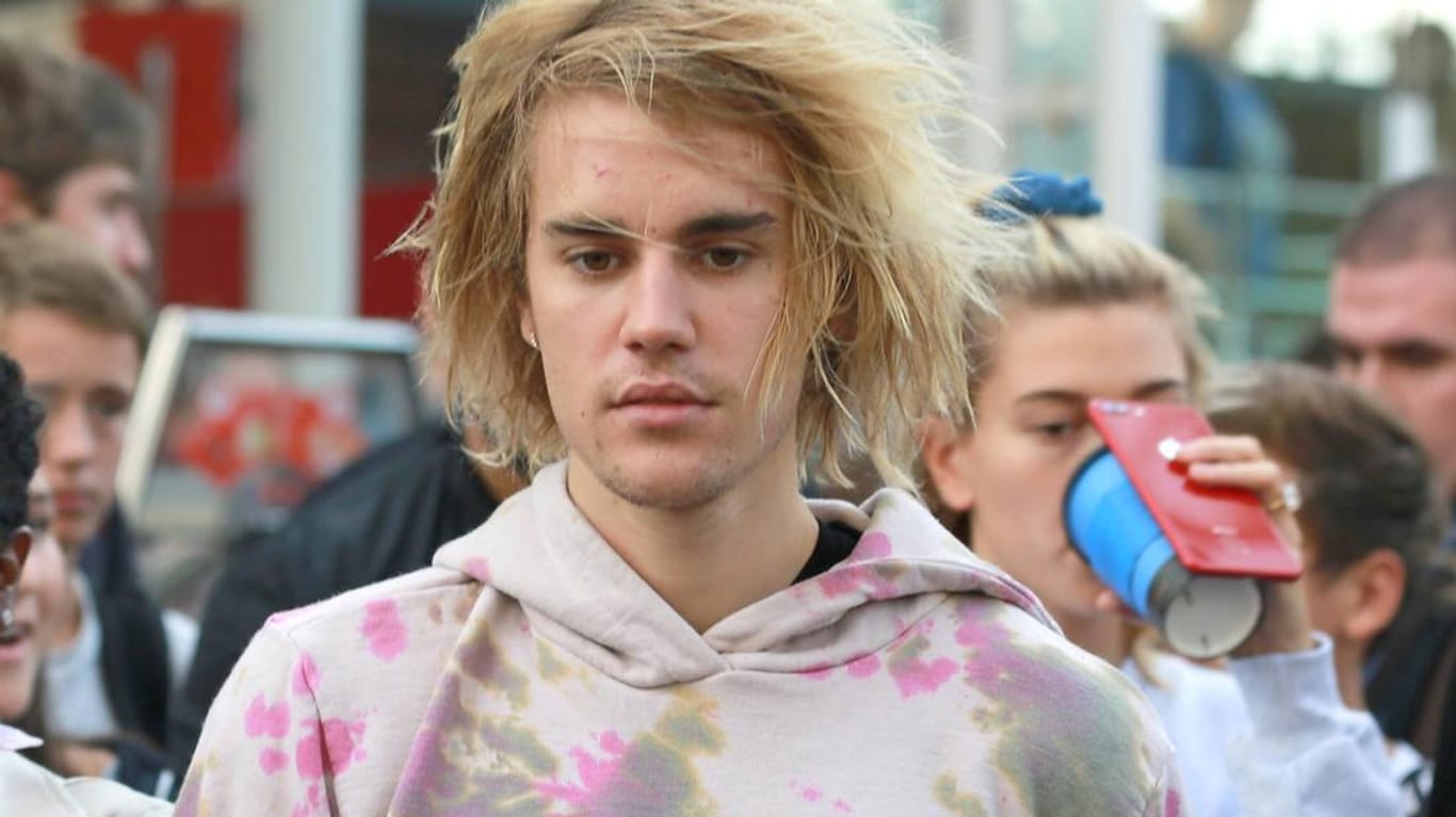 Justin Bieber: Der Musiker hat aktuell wohl mit einem Tief zu kämpfen.