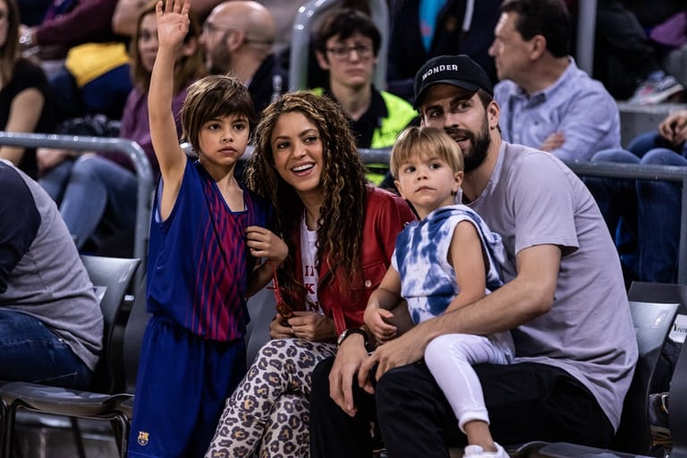 Shakira: Die Sängerin sah sich mit ihrer Familie ein Basketball-Spiel an.