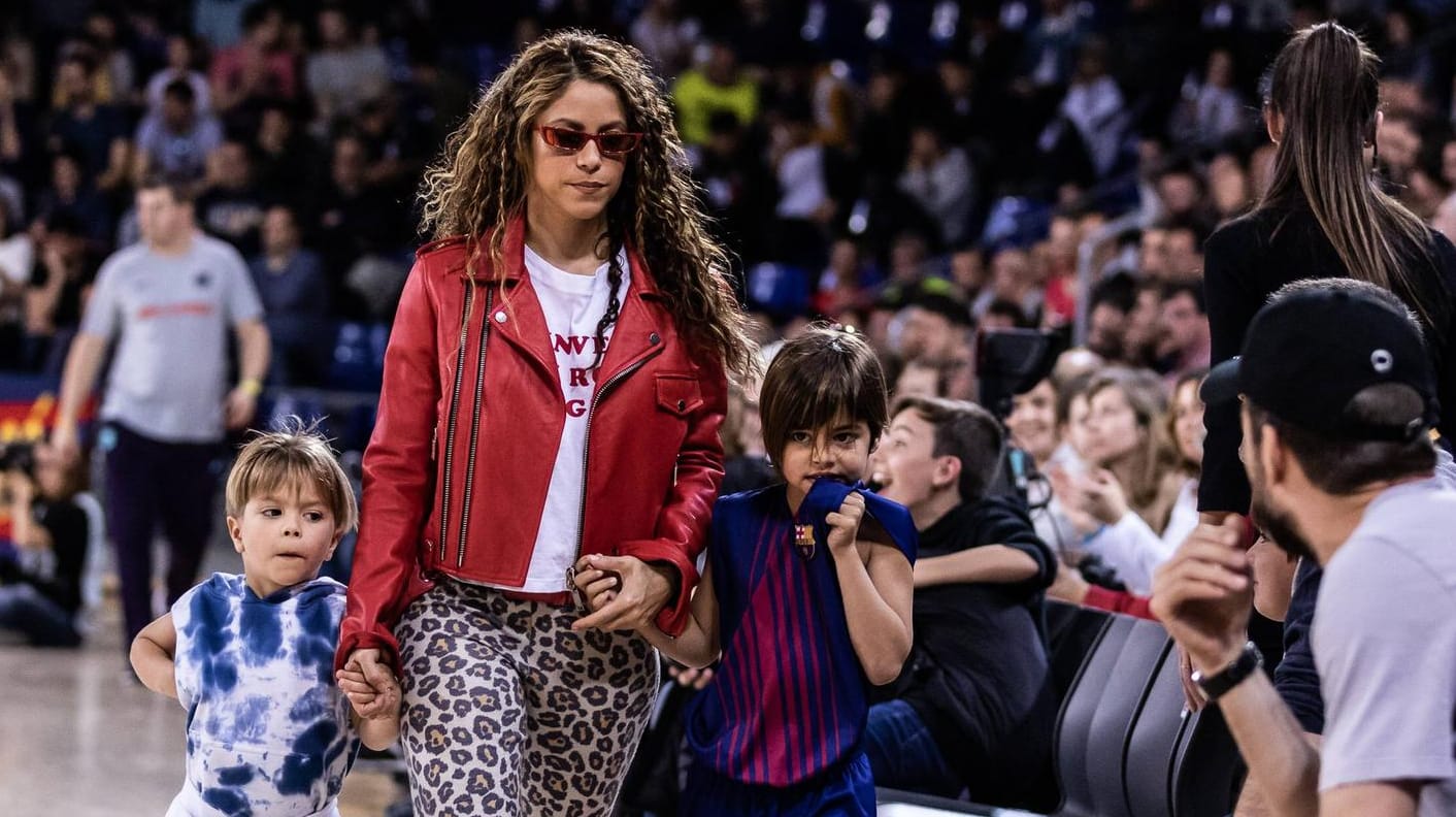 Shakira: Zu einem Basketballspiel kam sie mit der ganzen Familie.