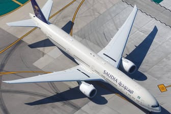 Flugzeug von Saudia: Dieses Mal hat ein Pilot der Airline eine Ausnahme gemacht. (Symbolfoto)