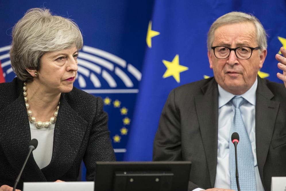 Theresa May und Jean-Claude Juncker: Bei einem Treffen in Straßburg haben der EU-Kommissionspräsident und die britische Premierministerin eine neue Brexit-Einigung erzielt.